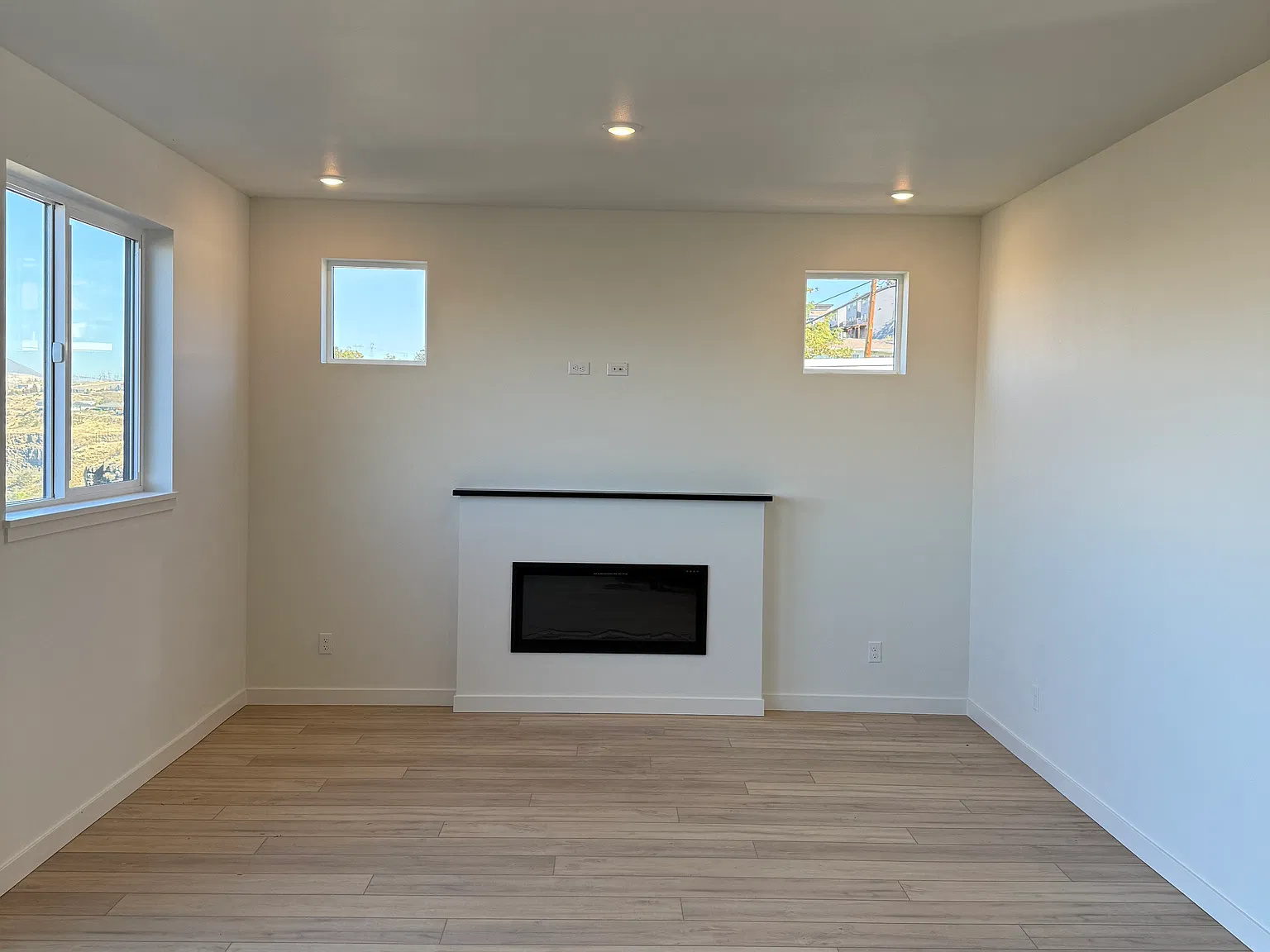 3 bed, 2.5 bath, 1725 sqft, $2,895 — Photo 4