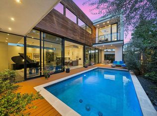 2332 Wroxton Rd, Houston, TX 77005