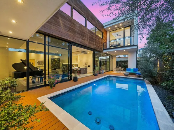 2332 Wroxton Rd, Houston, TX 77005