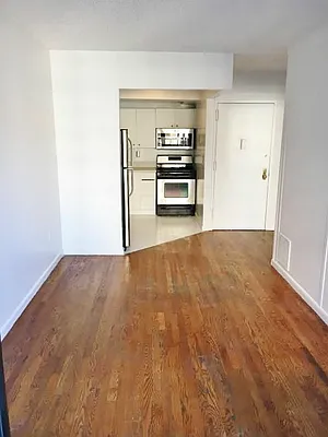 Rented by Best Apartments North Inc | media 17