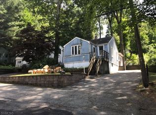 1 Orchard Rd, Lake Hopatcong, NJ 07849