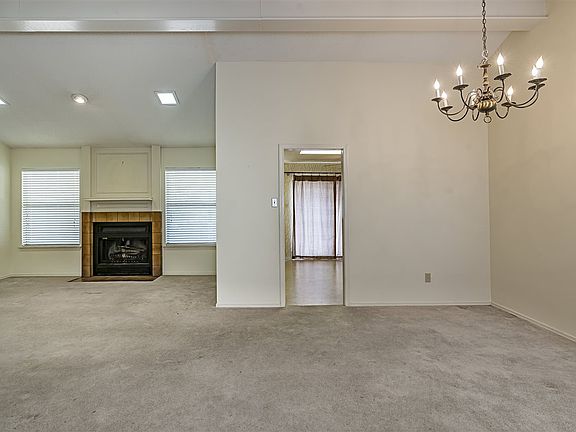 4th image of 12 Wellington Dr