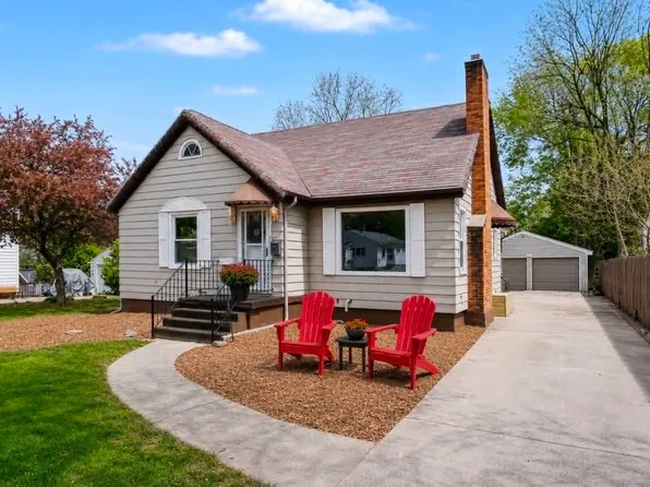 1512 Emerson Ave NW, Grand Rapids, MI 49504