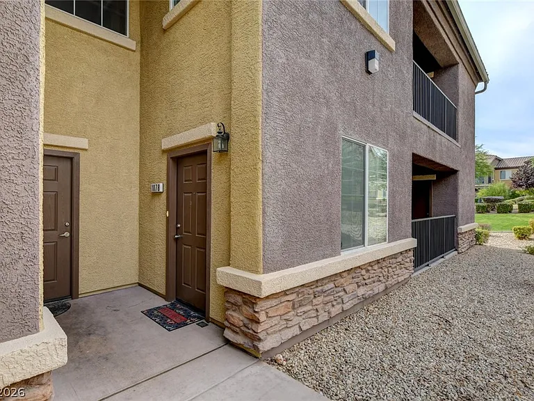 6868 Sky Pointe Dr #1078 — Photo 4