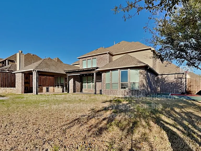 941 Jessica Ln — Photo 22
