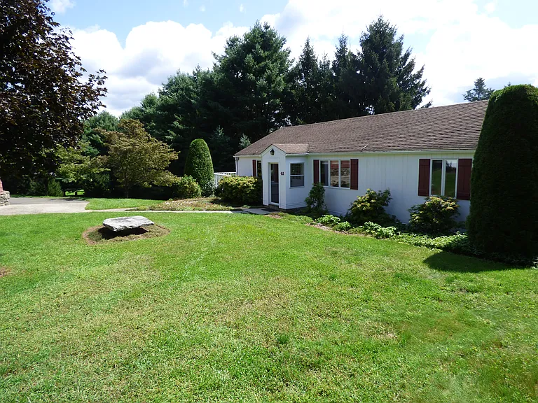 41 Flat Swamp Rd #A — Photo 15