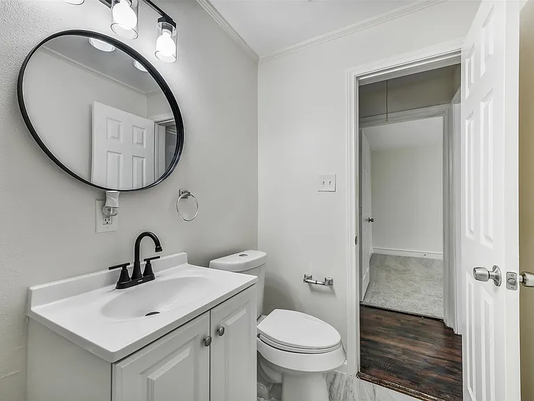 809 Chestnut St — Photo 16