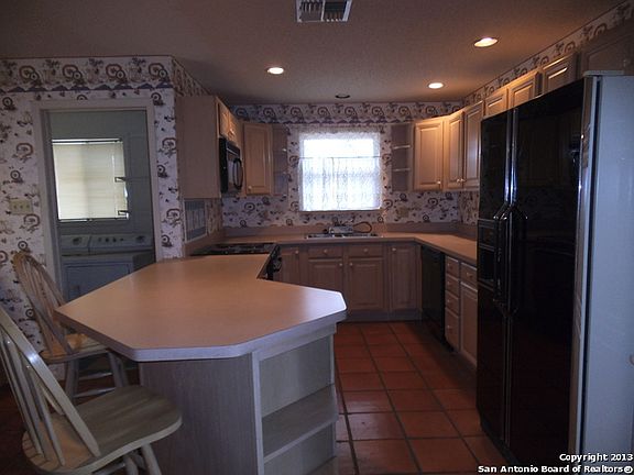 2nd image of 9923 Tioga Dr