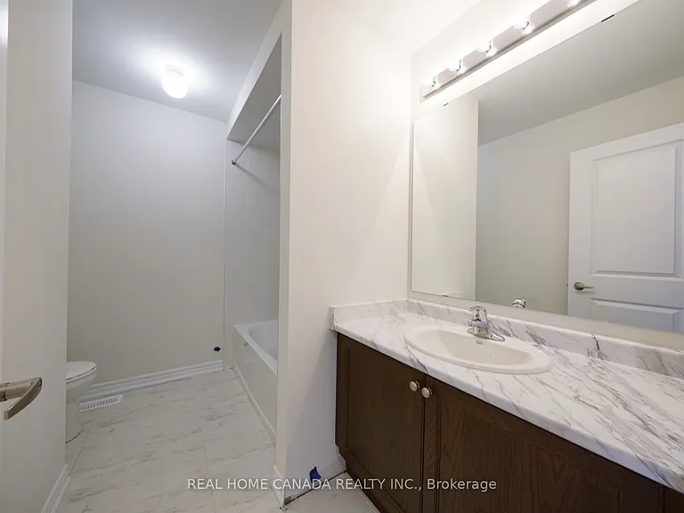 24 Durham Ave — Photo 17