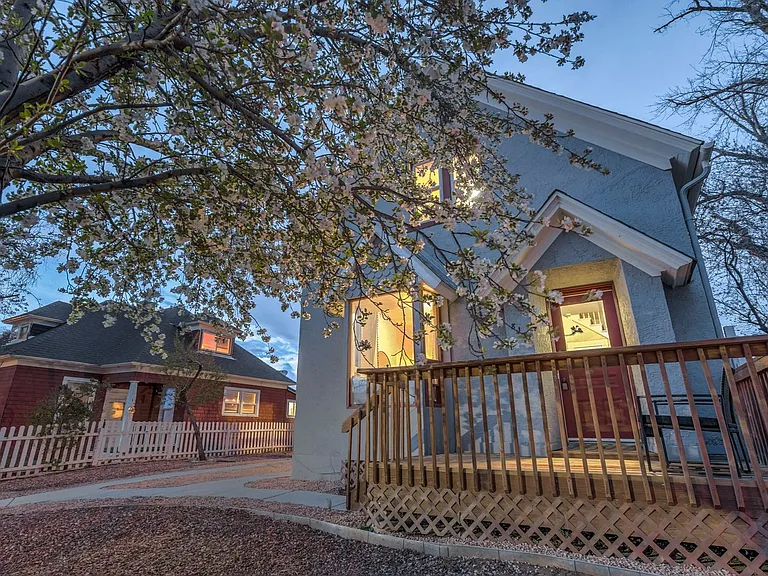 812 E Kiowa St — Photo 3