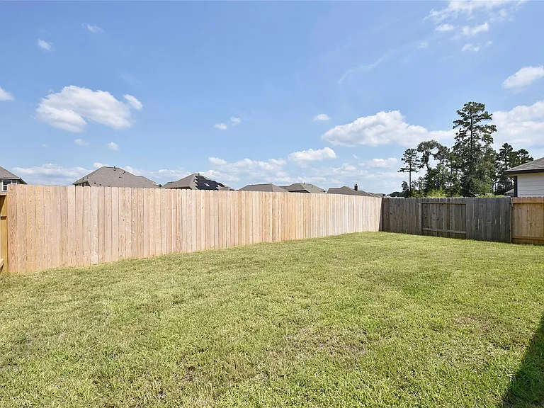 10218 Prairie Dunes Ln — Photo 32