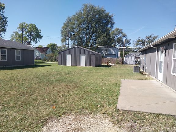 2nd image of 1111 N 7th St