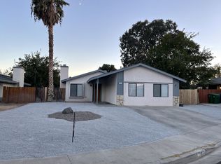 825 Charles Ct, Ridgecrest, CA 93555