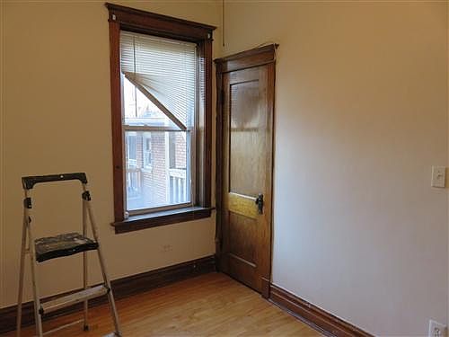 5th image of 2107 N Richmond St #2M