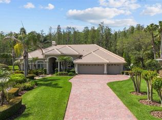 18806 Wimbledon Cir, Lutz, FL 33558