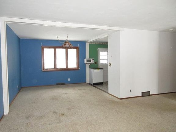 4th image of 3311 Chadwick Dr