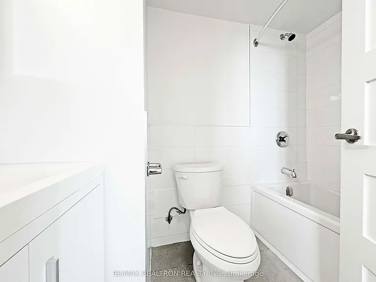 1500 Bathurst St #1208 — Photo 13