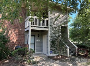 8021 Greenside Ct, Charlotte, NC 28277