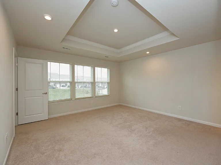 633 Exmoor Dr — Photo 10