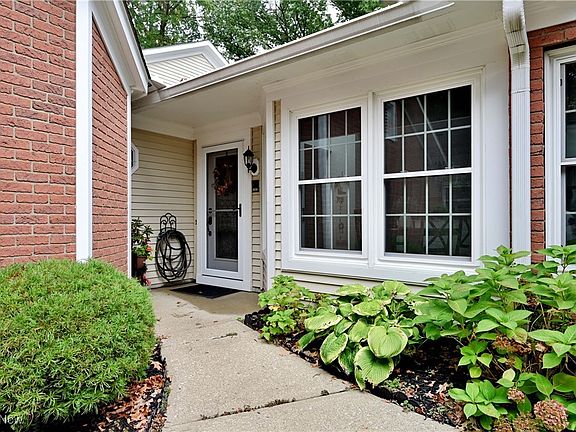 2nd image of 225 Westwind Dr Unit 18