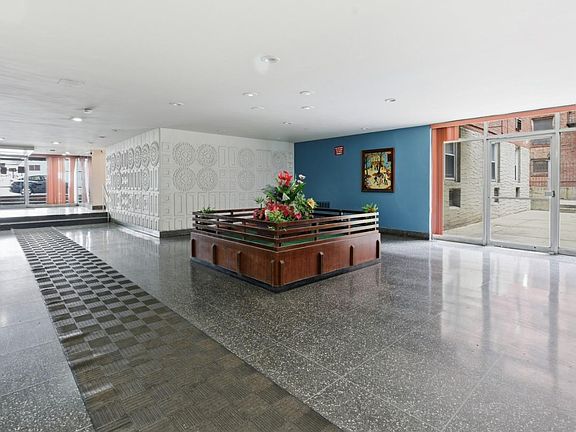 2nd image of 144-30 Sanford Ave #6V