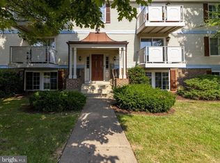 8380 Brockham Dr, Alexandria, VA