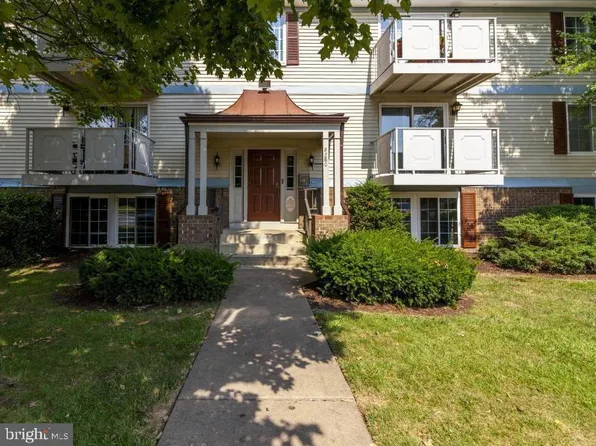 8380 Brockham Dr, Alexandria, VA 22309