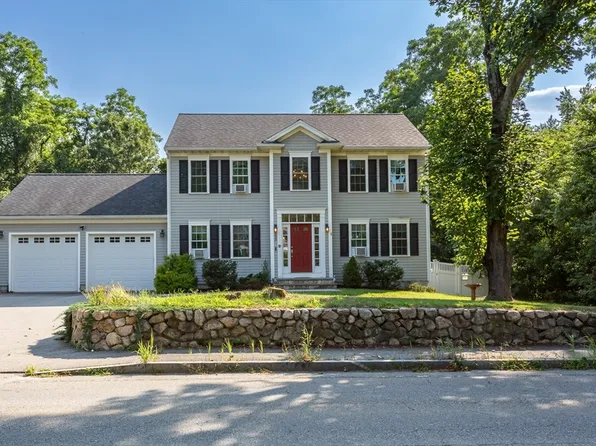 590 Front St, Marion, MA 02738