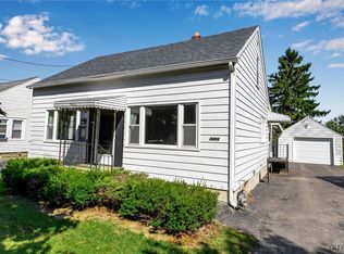 5406 Mayle Ct, Niagara Falls, NY 14305