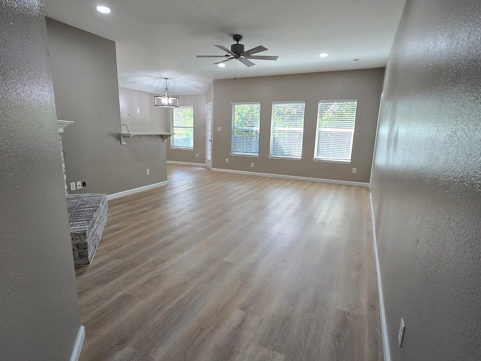804 Hummingbird Lane - 1 — Photo 4