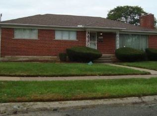 16225 Collinson Ave, Eastpointe, MI