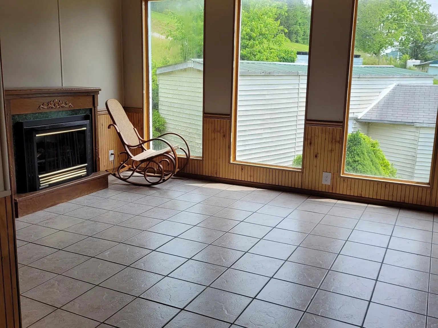 2 bed, 1769 sqft, $1,350 — Photo 4