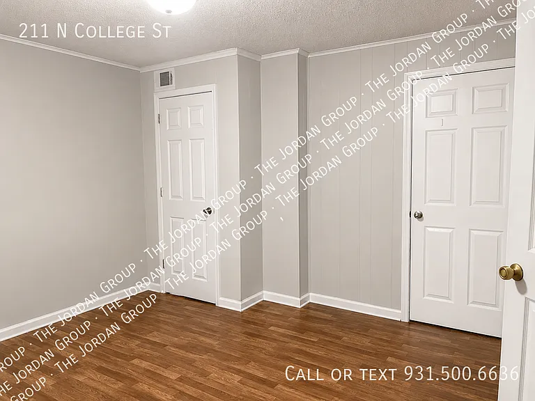 211 N College St — Photo 5