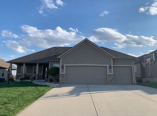 4500 Greystone Dr, Saint Joseph, MO 64505
