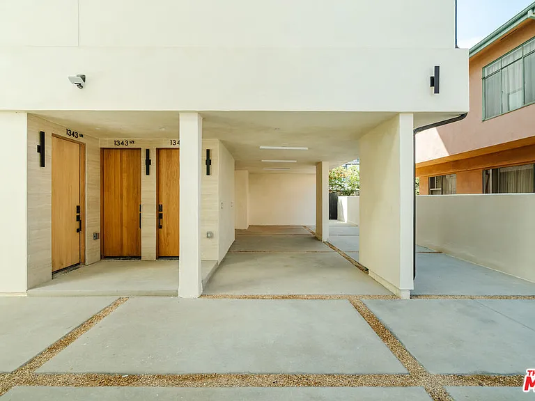 1343 S Ogden Dr #1/2 — Photo 33
