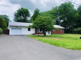 18 Apple Rd, New Paltz, NY 12561