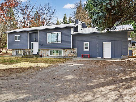 2nd image of 595 Reed Rd