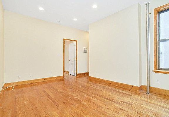 4th image of 509 W 170th St #54A