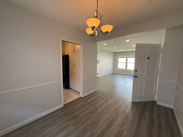 1222 McClellan Dr #8 — Photo 3