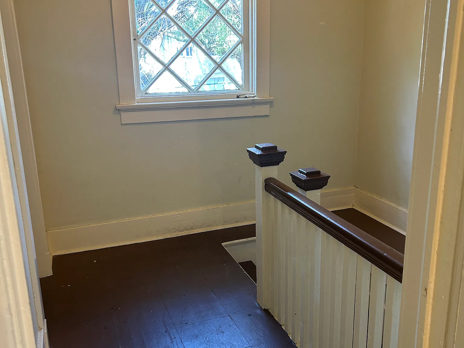 3 bed, $1,600 — Photo 2