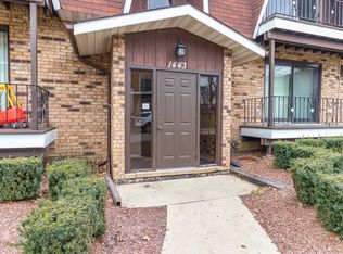 1443 Carriage Ln, Westmont, IL 60559