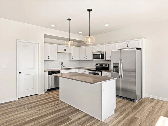 2nd image of 1649 Aspen Ct