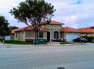 17130 NW 87th Ave, Hialeah, FL 33015