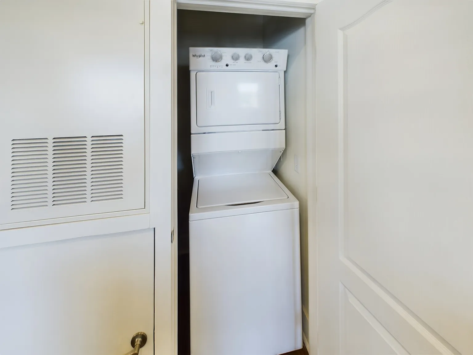 1 bed, 664 sqft, $1,749 — Photo 4