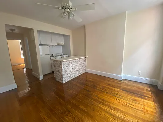 Rented by Urban Real Estate Property Group Inc | media 12