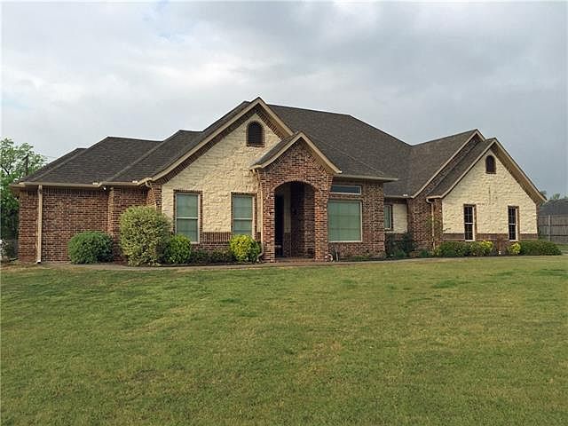 1st image of 404 Briarwood Trl