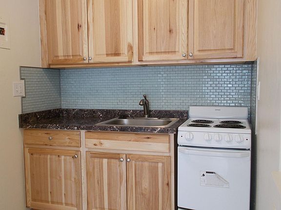 4th image of 1065 N Pearl St APT 101
