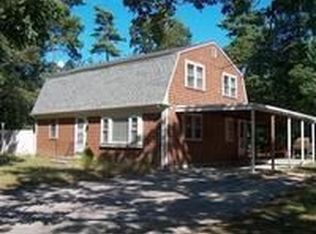 37 Massasoit Ave, Mashpee, MA 02649