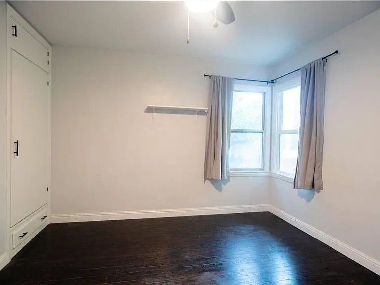 2250 Alameda Ave — Photo 14