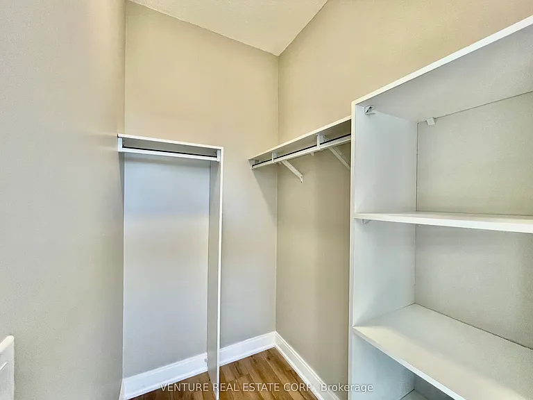 135 Village Green Sq #617 — Photo 11